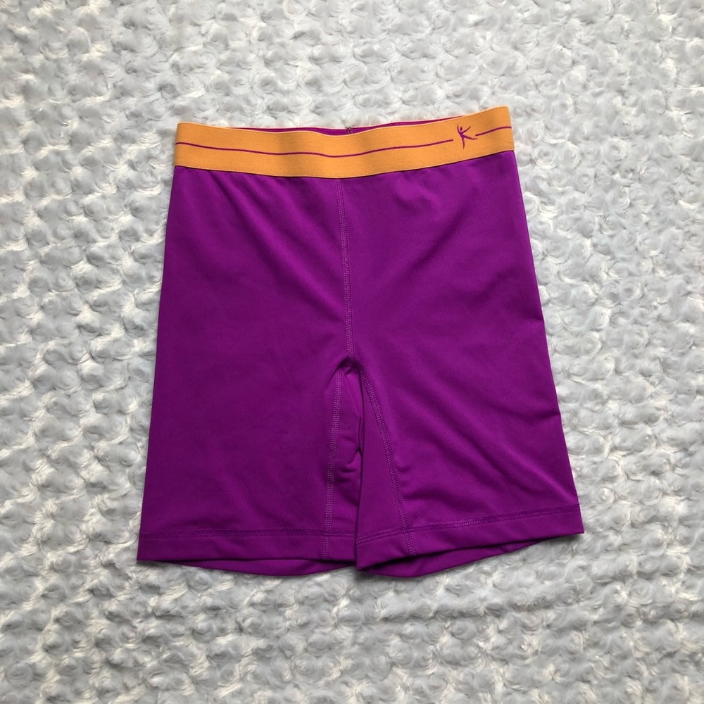 Danskin Now Fitted Yoga Shorts